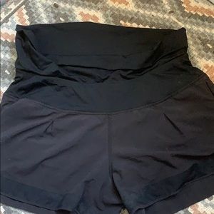 Lulu lemon size 4